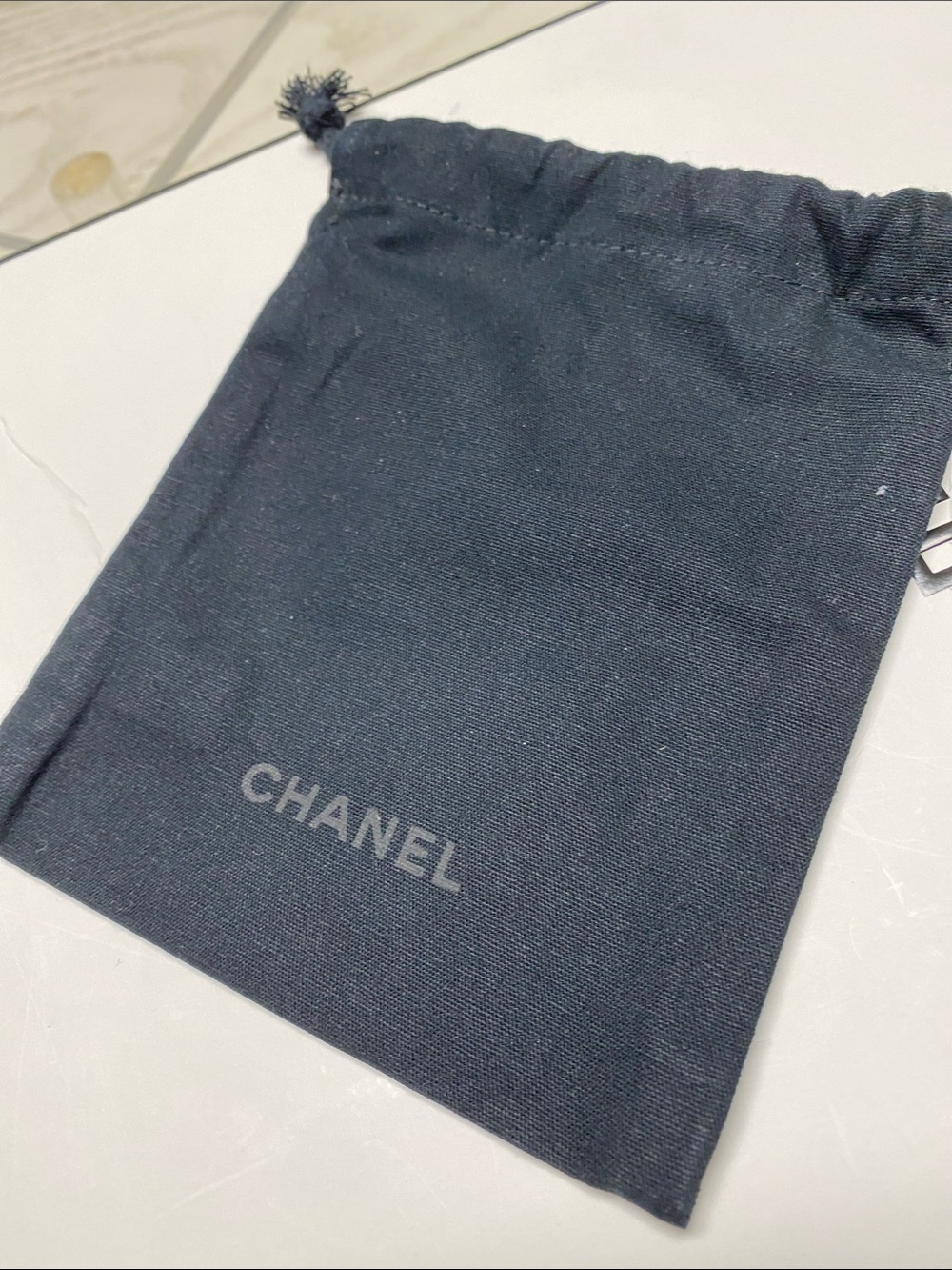 Chanel Limited Edition Les Beiges Essentials  Summer Pouch - Picture 15 of 16